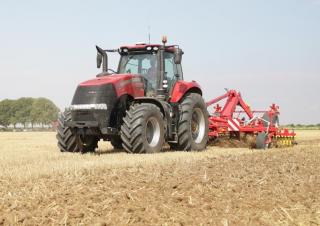 Traktory z napędem 4WD Case IH Magnum 380 CVX Basis