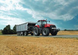 Traktory z napędem 4WD Case IH Magnum CVX 235 EP Basis