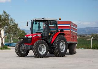 Traktory z napędem 4WD Massey Ferguson MF 2630
