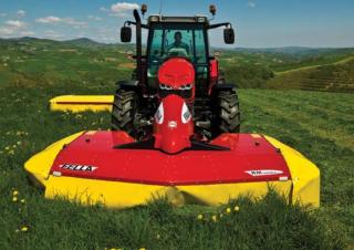 Traktory z napędem 4WD Massey Ferguson MF 5440-4 Lader