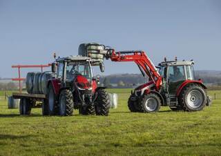 Traktory z napędem 4WD Massey Ferguson MF 5S.125