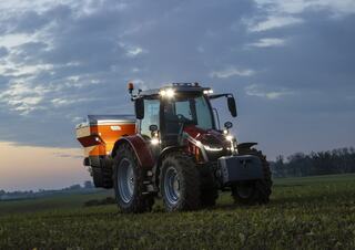 Traktory z napędem 4WD Massey Ferguson MF 5S.145