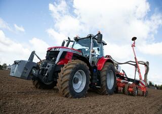 Traktory z napędem 4WD Massey Ferguson MF 6S.165