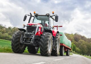 Traktory z napędem 4WD Massey Ferguson MF 6S.180