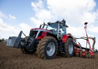 Traktory z napędem 4WD Massey Ferguson MF 6S.180