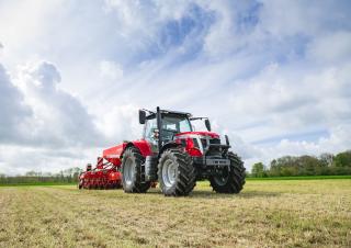 Traktory z napędem 4WD Massey Ferguson MF 7S.155