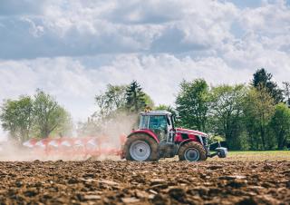 Traktory z napędem 4WD Massey Ferguson MF 7S.165