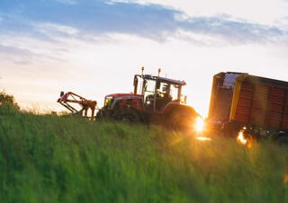 Traktory z napędem 4WD Massey Ferguson MF 8S.265 