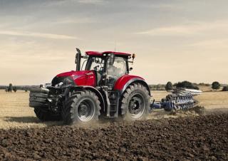 Traktory z napędem 4WD Case IH Optum 300 CVXDrive