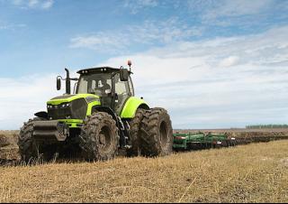 Traktory z napędem 4WD Zoomlion PL2304