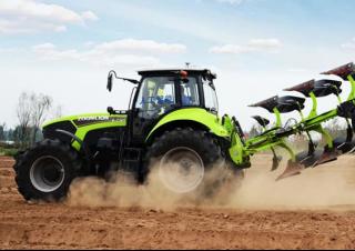 Traktory z napędem 4WD Zoomlion PL2304