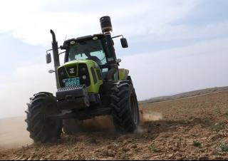 Traktory z napędem 4WD Zoomlion RS1604