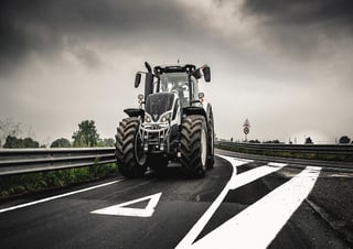 Traktory z napędem 4WD Valtra S394 SmartTouch 