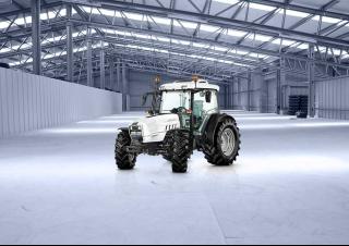 Traktory z napędem 4WD Lamborghini Spire 100.4