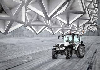 Traktory z napędem 4WD Lamborghini Spire 100 Trend 