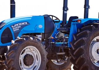 Traktory z napędem 4WD Landini SUPER 8865
