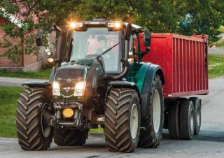 Traktory z napędem 4WD Valtra T 173