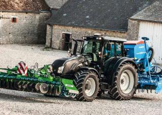 Traktory z napędem 4WD Valtra T 173