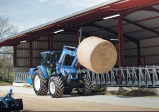Traktory z napędem 4WD New Holland T 4.95