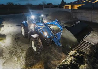 Traktory z napędem 4WD New Holland T6.155