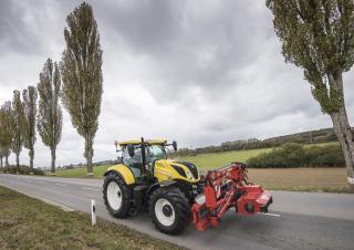 Traktory z napędem 4WD New Holland T7.190