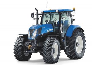 Traktory z napędem 4WD New Holland T7.210