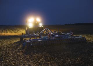 Traktory z napędem 4WD New Holland T8.435 SmartTrax