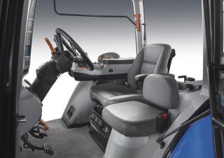 Traktory z napędem 4WD New Holland T8.435 SmartTrax