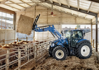 Traktory z napędem 4WD New Holland T5.120 AC 