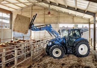 Traktory z napędem 4WD New Holland T5.120 DC 