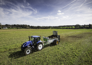 Traktory z napędem 4WD New Holland T6.145