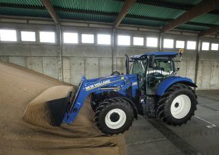 Traktory z napędem 4WD New Holland T7.190 Classic