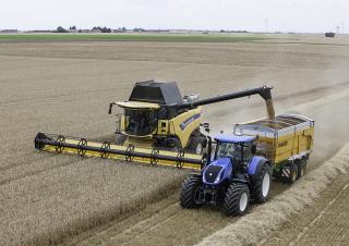 Traktory z napędem 4WD New Holland T7.245 Classic
