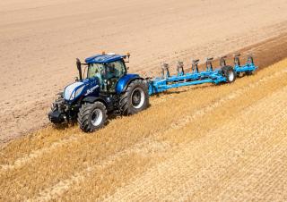 Traktory z napędem 4WD New Holland T7.315