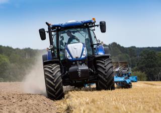 Traktory z napędem 4WD New Holland T7.315