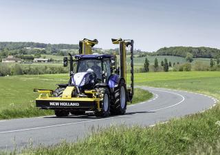 Traktory z napędem 4WD New Holland T7.165 S 