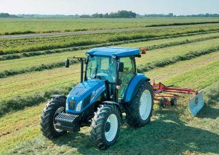Traktory z napędem 4WD New Holland TD5.105