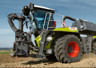 Traktory z napędem 4WD Claas Xerion 4200 Saddle Trac 