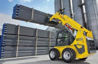 Ładowarki o sterowaniu burtowym Wacker Neuson 901 s