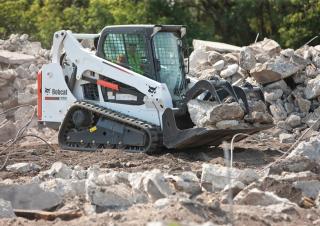 Ładowarki o sterowaniu burtowym Bobcat T590