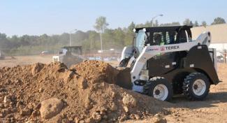 Ładowarki o sterowaniu burtowym Terex TSV 80