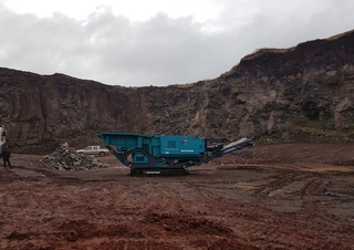 Urządzenia do recyklingu gruzu budowlanego Powerscreen Metrotrak