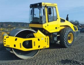 Walce Pojedyncze walce drogowe Bomag BW 213 DH-4