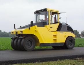 Walce Walce na gumowych kołach Bomag BW 24 RH