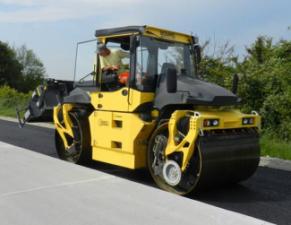 Walce Walce wibracyjne tandemowe Bomag BW 174 AP AM