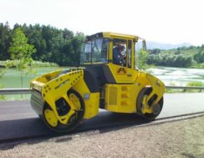 Walce Walce wibracyjne tandemowe Bomag BW 190 AD-4