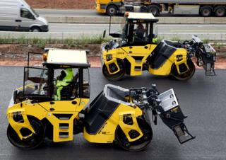 Walce Walce wibracyjne tandemowe Bomag BW 202 ADO-5