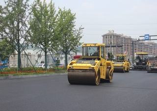 Walce Walce wibracyjne tandemowe Bomag BW 203 SL-4
