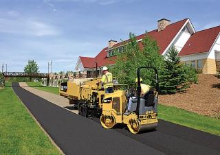 Walce Walce wibracyjne tandemowe Caterpillar CB14B