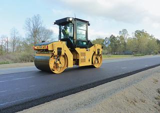 Walce Walce wibracyjne tandemowe Caterpillar CB44B